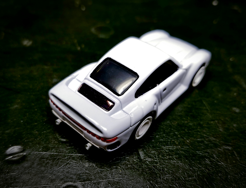 Illustration for article titled Stuttgart Sunday: Custom Porsche 959